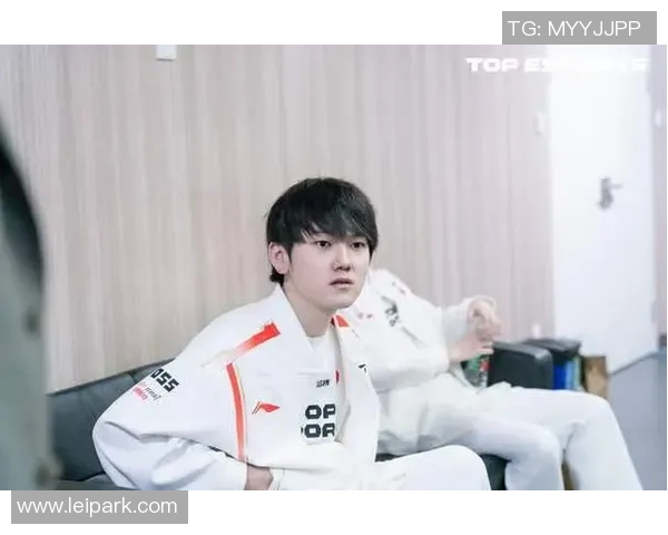 TES以58分领跑全球总决赛积分榜展现强劲实力与团队默契